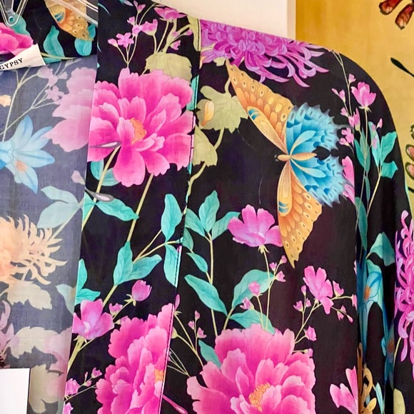 🌺🎉HP🎉🌺 NWT Spell & The Gypsy Butterfly Short Robe - Picture 8 of 16